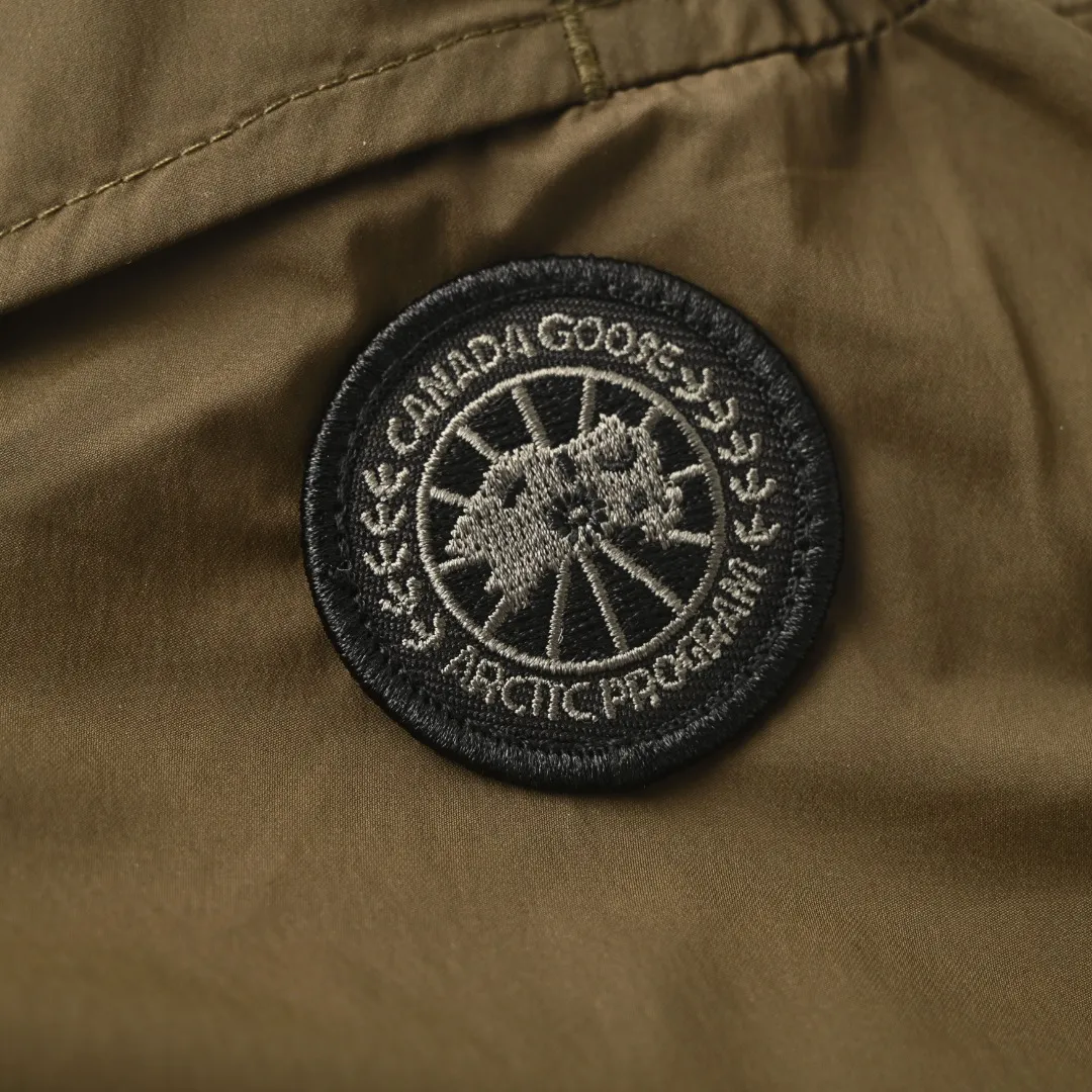（ ） CANADA GOOSE CG ， ， ， ， ， ， 、 ， 。 ， ， ， 。 3D ， 12 /cm²， 、 、 ， ； ， 。 ， 5mm ， 25% Rebound ， ， 。 5cm， ， ， 。 ， ， ， 。 ， ， ， ， 。 Size：S-XL
